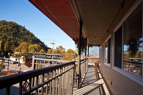 The Classic Horseshoe Bay Motel West Vancouver Exterior photo