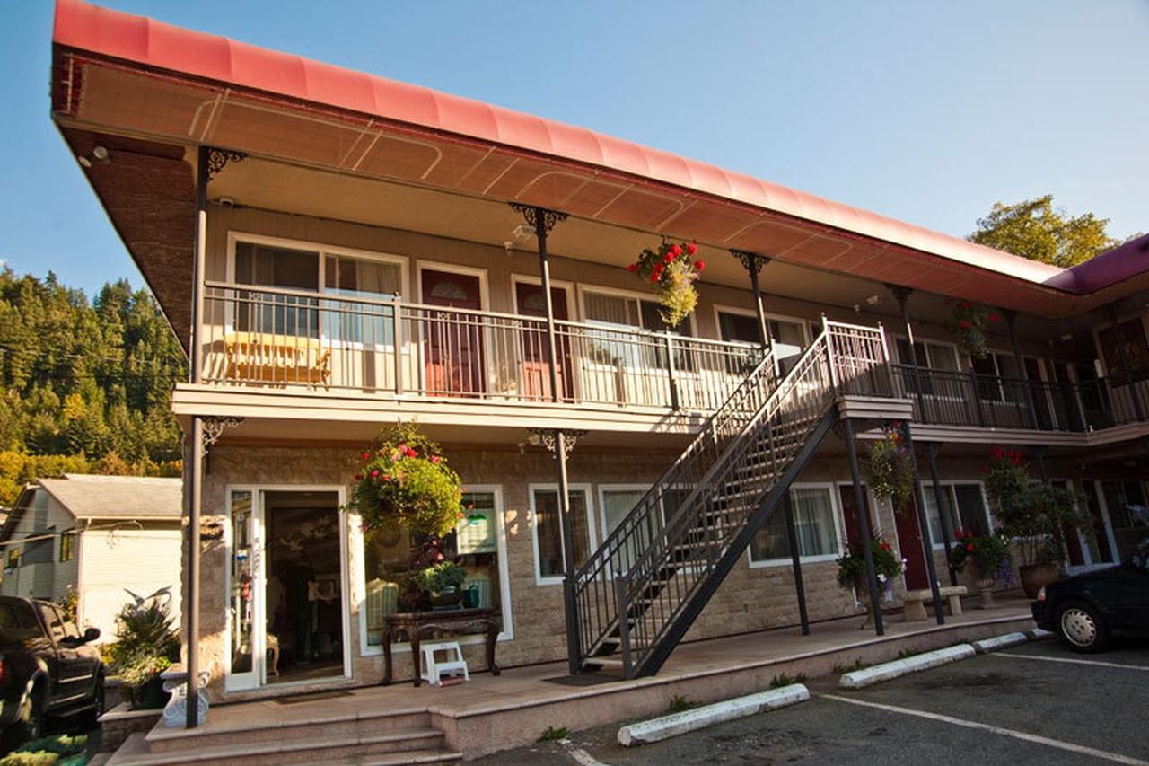 The Classic Horseshoe Bay Motel West Vancouver Exterior photo